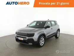 Argento Usata 2024 Jeep Avenger Altitude SUV | 23.299 € (Buon prezzo)