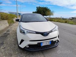 Bianco Usata 2019 Toyota C-HR Style SUV | 18.300 € (Ottimo prezzo)