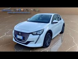 Bianco Usata 2021 Peugeot 208 Due volumi | 13.200 € (Ottimo prezzo)