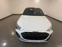 Bianco Nuova 2025 Audi A3 Ambiente Tre volumi | 45.000 € (Cara)