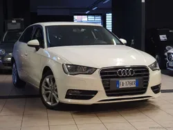 Bianco Usata 2013 Audi A3 Ambiente Due volumi | 7990 € (Buon prezzo)