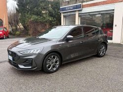 Grigio Usata 2022 Ford Focus ST Tre volumi | 16.500 € (Buon prezzo)