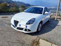 Usata 2014 Alfa Romeo Giulietta Tre volumi | 7900 € (Buon prezzo)