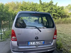 Grigio Usata 2005 Opel Agila Edition Tre volumi | 1200 € (Buon prezzo)