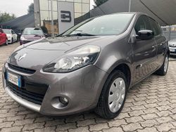 Grigio Usata 2011 Renault Clio II Dynamique Tre volumi | 5900 € (Cara)