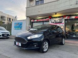 Nero Usata 2013 Ford Fiesta Titanium Tre volumi | 5790 € (Cara)