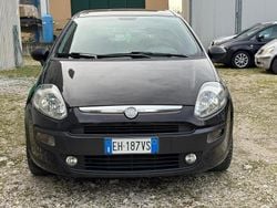 Nero Usata 2011 Fiat Punto Evo Emotion Due volumi | 3490 € (Ottimo prezzo)