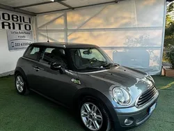 Beige Usata 2010 Mini Cooper Due volumi | 4500 € (Buon prezzo)