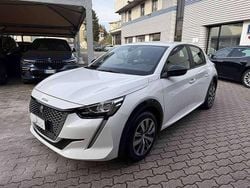 Bianco / pastello Usata 2023 Peugeot e-208 Active Due volumi | 15.900 € (Buon prezzo)
