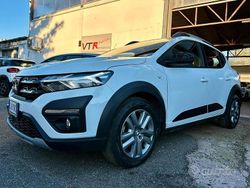 Bianco Usata 2022 Dacia Sandero Comfort Tre volumi | 13.300 € (Buon prezzo)