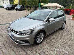 Argento Usata 2019 VW Golf VII Business Tre volumi | 16.517 € (Buon prezzo)