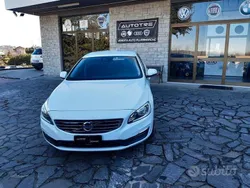 Bianco Usata 2016 Volvo V60 Summum Station wagon | 6300 € (Buon prezzo)