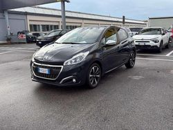 Grigio Usata 2019 Peugeot 208 Signature Sky Due volumi | 11.500 € (Cara)