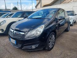 Nero Usata 2010 Opel Corsa Edition Tre volumi | 3900 € (Buon prezzo)