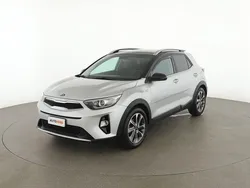 Grigio Usata 2020 Kia Stonic Style SUV | 15.599 € (Buon prezzo)