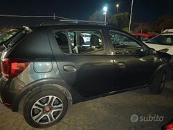 Grigio Usata 2020 Dacia Sandero Stepway Tre volumi | 8500 € (Ottimo prezzo)