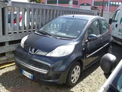Nero Usata 2009 Peugeot 107 Allure Due volumi | 3900 € (Buon prezzo)