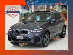 Grigio Usata 2020 BMW X5 M Sport SUV | 41.600 € (Buon prezzo)