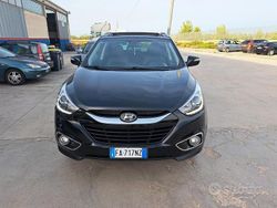 Nero Usata 2015 Hyundai ix35 Xpossible SUV | 11.800 € (Molto cara)