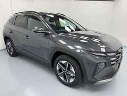 Ecotronic grey Nuova 2025 Hyundai Tucson SUV | 28.900 € (Super prezzo)