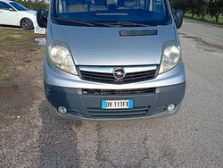 Grigio Usata 2009 Opel Vivaro Monovolume | 7000 €