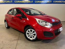 Rosso Usata 2013 Kia Rio LX Tre volumi | 5900 € (Buon prezzo)