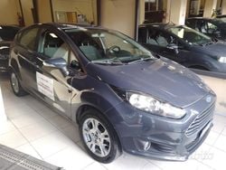 Blu Usata 2013 Ford Fiesta Due volumi | 6500 € (Cara)