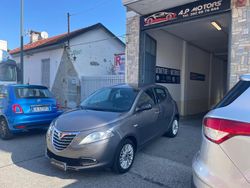 Grigio Usata 2015 Lancia Ypsilon Gold Due volumi | 6900 € (Buon prezzo)