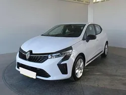 Bianco Nuova 2025 Renault Clio V Tre volumi | 14.900 € (Super prezzo)