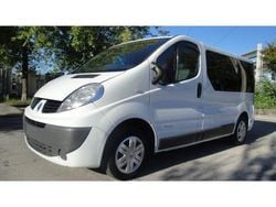Bianco pastello Usata 2011 Renault Trafic Monovolume | 9900 € (Molto cara)