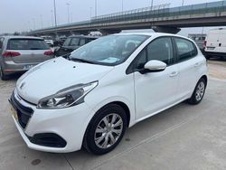 Bianco Usata 2016 Peugeot 208 Active Due volumi | 7900 € (Cara)