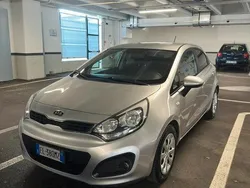 Usata 2013 Kia Rio Due volumi | 3700 € (Buon prezzo)