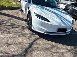 Usata 2025 Tesla Model 3 Tre volumi | 33.000 €