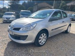 Argento Usata 2008 Renault Clio II Due volumi | 2999 € (Ottimo prezzo)