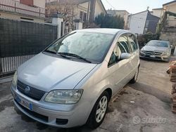 Usata 2007 Fiat Idea Monovolume | 1300 €