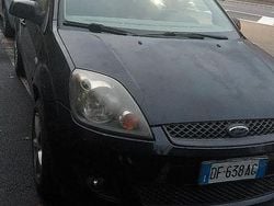 Nero Usata 2007 Ford Fiesta Tre volumi | 1500 € (Ottimo prezzo)