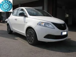 Bianco Usata 2024 Lancia Ypsilon Gold Due volumi | 13.500 € (Buon prezzo)