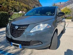 Grigio Usata 2014 Lancia Ypsilon Due volumi | 6200 € (Buon prezzo)