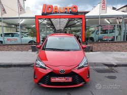Rosso Usata 2018 Toyota Yaris Lounge Tre volumi | 10.900 € (Cara)