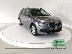 Grigio scuro Usata 2023 Skoda Kamiq Ambition SUV | 17.700 € (Ottimo prezzo)