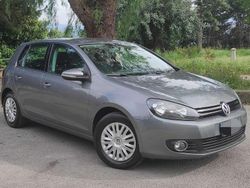 Grigio Usata 2010 VW Golf VI Comfortline Tre volumi | 4300 € (Buon prezzo)
