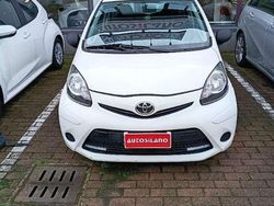 Bianco Usata 2014 Toyota Aygo Connect Style Due volumi | 5000 € (Ottimo prezzo)