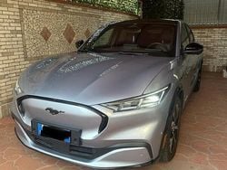 Grigio Usata 2022 Ford Mustang Mach-E SUV | 34.000 € (Cara)