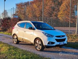 Bianco Usata 2015 Hyundai ix35 Xpossible SUV | 9000 € (Buon prezzo)