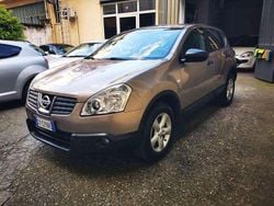 Beige Usata 2008 Nissan Qashqai Tekna SUV | 5490 € (Buon prezzo)