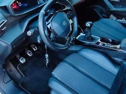 Bianco Usata 2021 Peugeot 2008 SUV | 19.500 € (Cara)