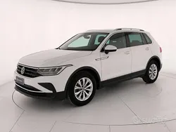 Pure white Usata 2021 VW Tiguan Life SUV | 22.500 € (Super prezzo)