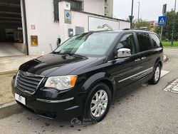 Nero Usata 2010 Chrysler Grand Voyager Limited Monovolume | 9900 € (Molto cara)