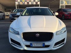 Bianco Usata 2019 Jaguar XF Business Edition Tre volumi | 18.900 € (Buon prezzo)