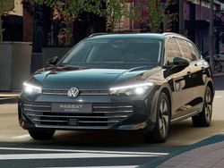 Grenadill black metallizzato Nuova 2025 VW Passat Business Station wagon | 43.300 € (Ottimo prezzo)